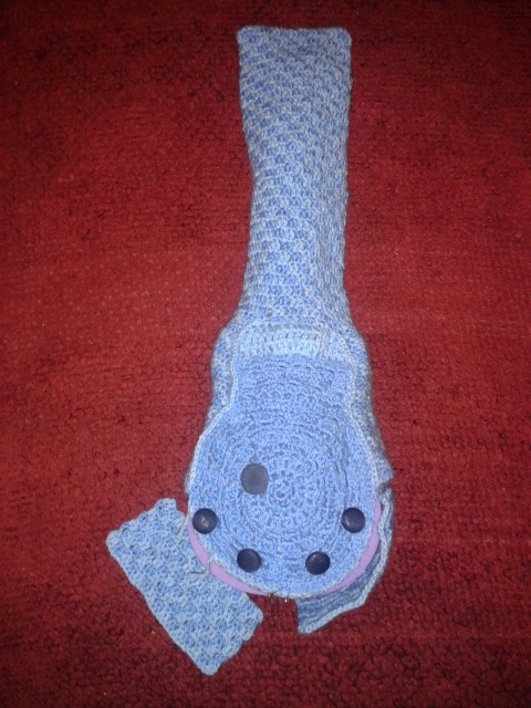 How to crochet a ukulele cover; part&nbsp;three