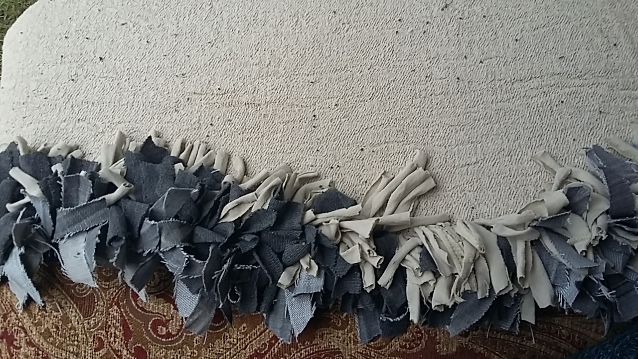 Hook rugging travelling creativity on the road Rag rugging hessian based textiles craft